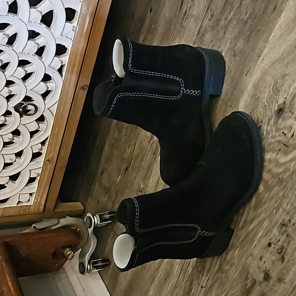 Clark's Maye zip mid calf boots